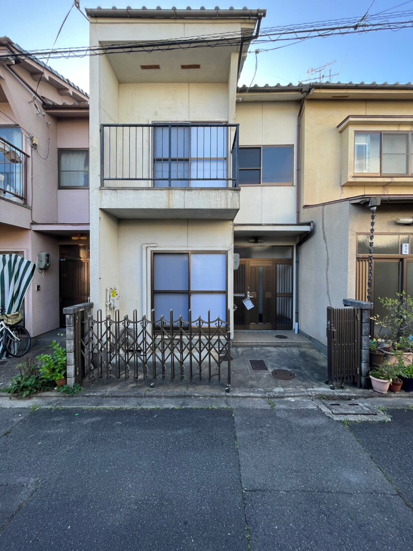 深草西出町貸家