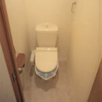 温水洗浄便座のトイレです。