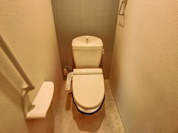 温水洗浄便座のトイレです。