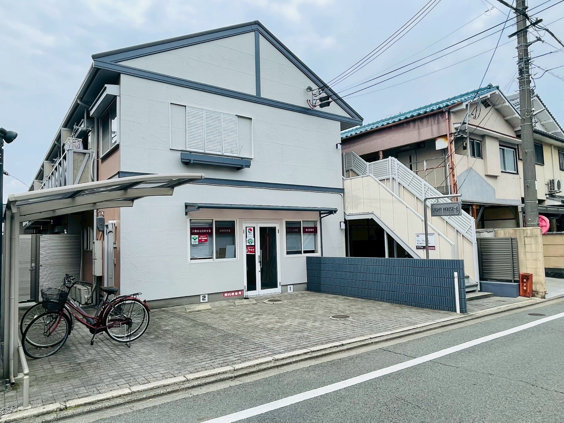 LINE_ALBUM_ライトハウス・イースト外観_250418_3